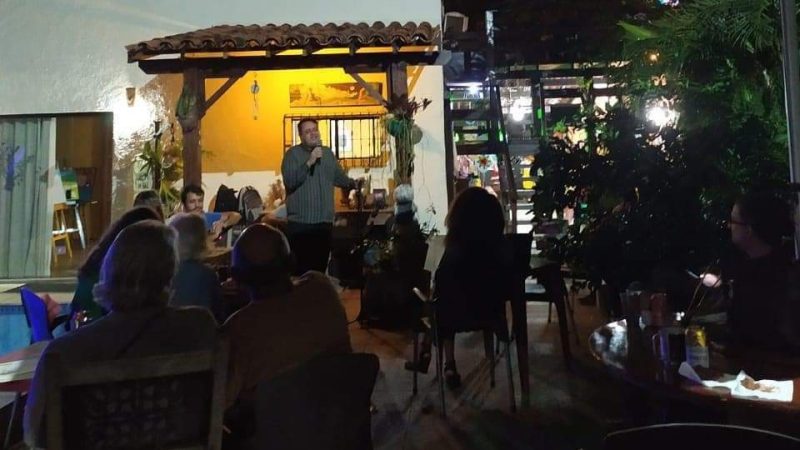 Sarau no Solar com o Grupo Teatralmente