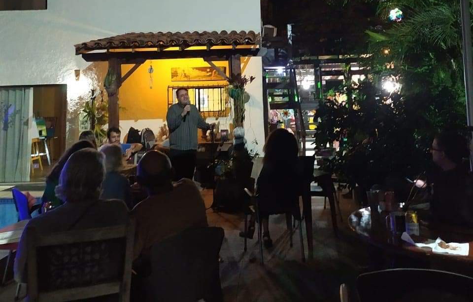 Sarau no Solar com o Grupo Teatralmente