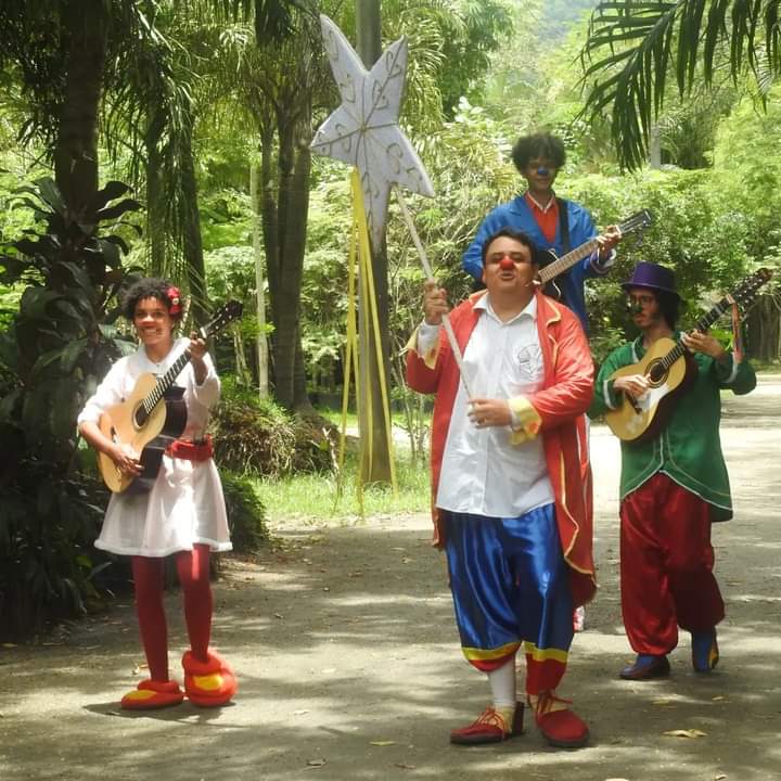 Especial de Natal do grupo Teatralmente no Horto de Itaipú em Niterói