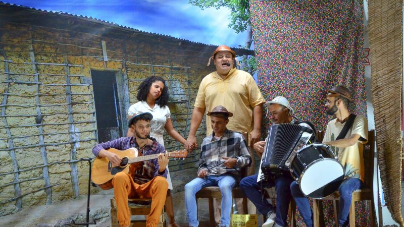 “Lamento Sertanejo” do Teatralmente com entrada gratuita no Auditório Ariano Suassuna