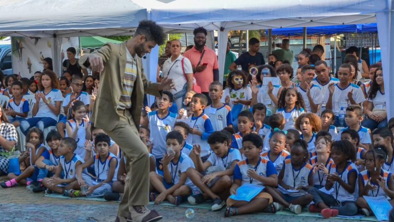 Veja as imagens de “Catador de Amanhãs” do Teatralmente em Duque de Caxias – RJ